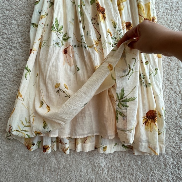 H&M Skirt Size M Cream Floral Maxi - Picture 7 of 8